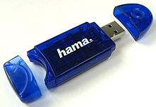 6-5- USB Flash Drive and Card Reader- Fuente: http://commons-wikimedia-org/wiki/File:USB_Flash_Drive_and_Card_Reader-jpg CC